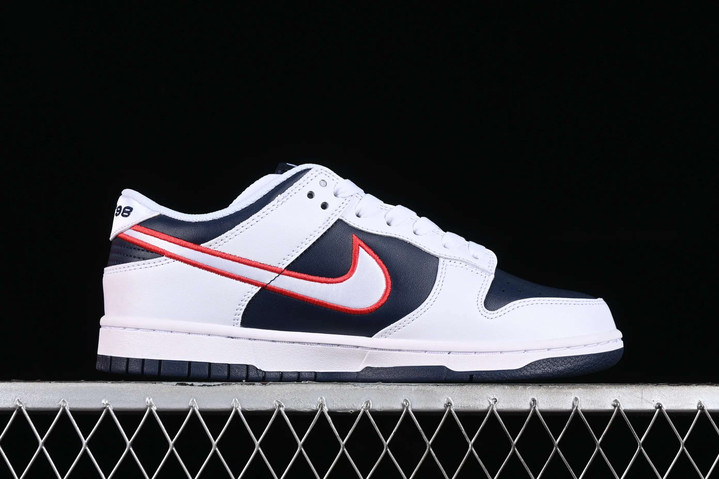 All categories Nk SB Dunk series Nk SB Dunk Low low-top sneakers K version Nk Dunk Low "Houston Comets Four-Peat" Four-time champion SB low-top casual sneakers DZ2780-100